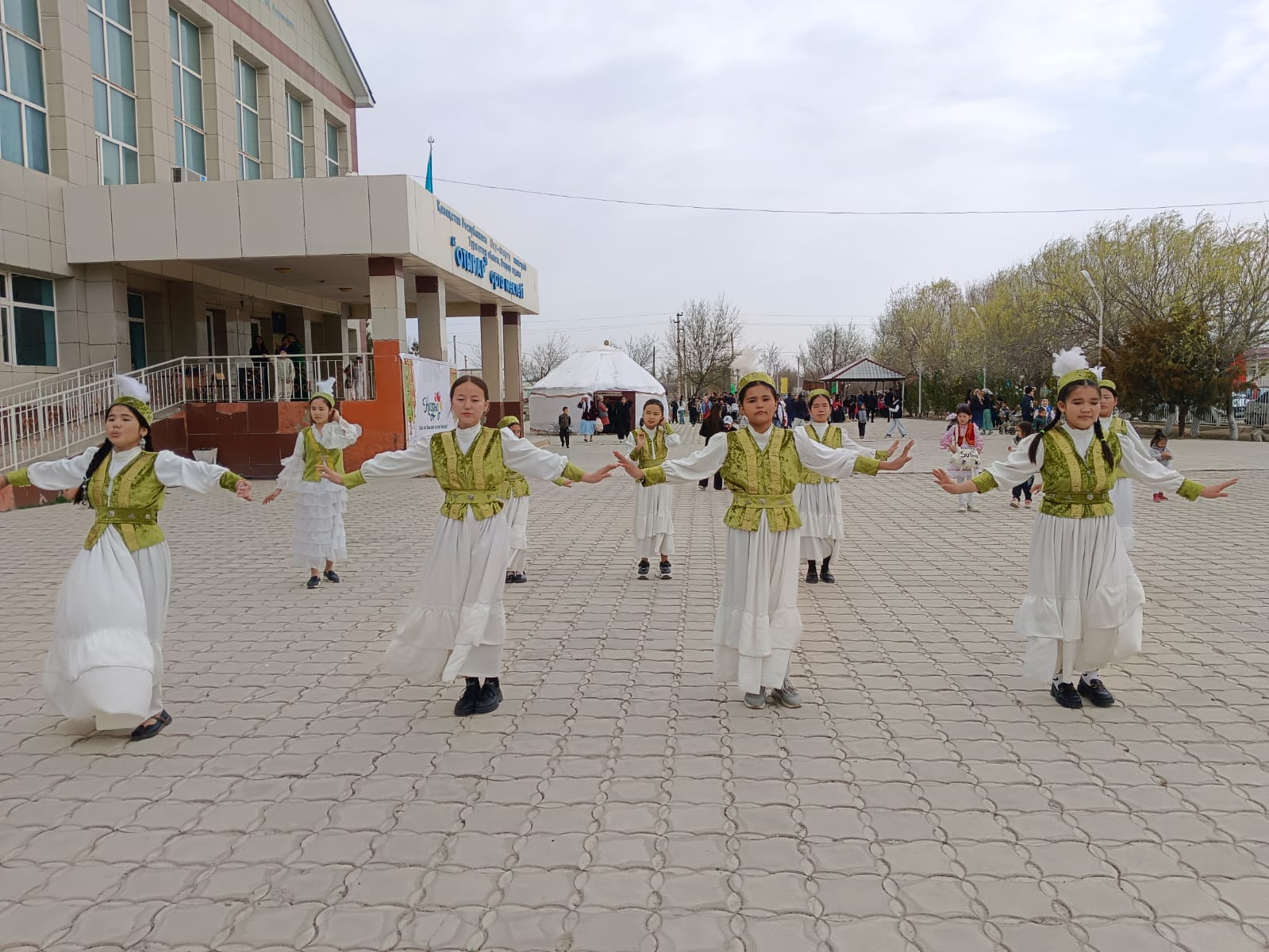  ЫНТЫМАҚ КҮНІ   ЖЫЛ БАСЫ КҮНІ