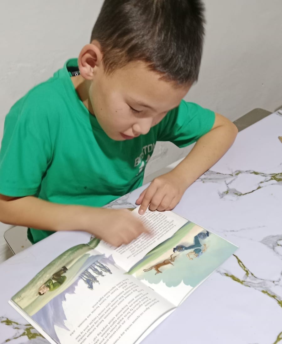  “Каникулда кітап оқимыз” атты танымдық сағат өтті